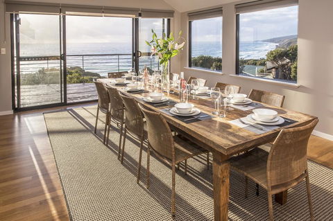 Top Of The Hill - Accommodation Whitsundays 2