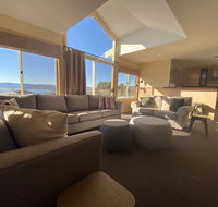 Torino 6 - Lake Jindabyne  Snowy Mountain Views - Accommodation Whitsundays