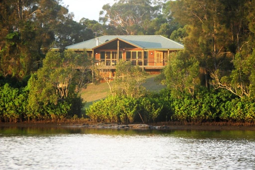 Deep Creek ACT Accommodation Whitsundays