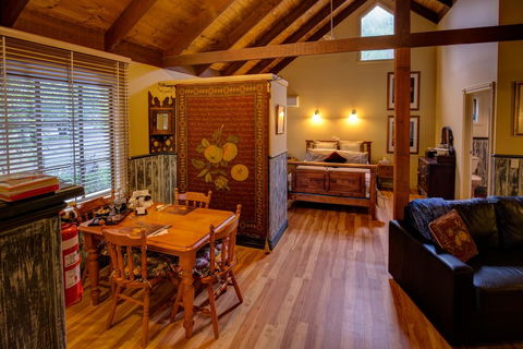 Trawool Cottages And Farmstay - Accommodation Whitsundays 3