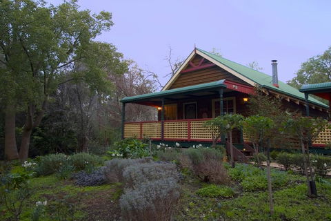 Trawool Cottages And Farmstay - Accommodation Whitsundays 2