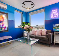 Trendy And Central One Bed Apartment With Views - Accommodation Whitsundays