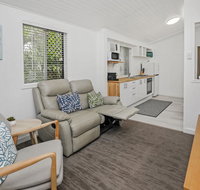 Tropical on McKenzie MK1 - Accommodation Whitsundays