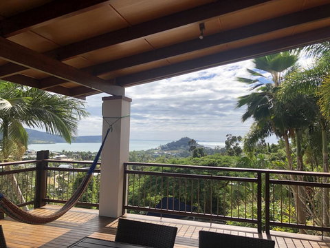 Tropicana - Accommodation Whitsundays 3