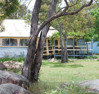Twisted Gum Vineyard Cottage - Accommodation Whitsundays