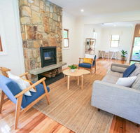 Two Oaks - Accommodation Whitsundays