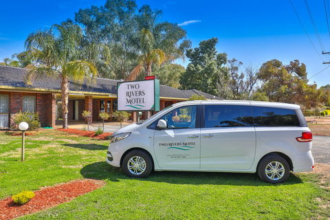 Two Rivers Motel - Accommodation Whitsundays 2