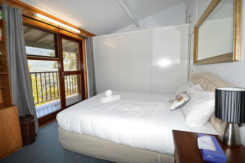 Tyrola 1 - Accommodation Whitsundays 3