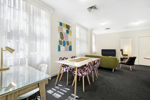 ULTIQA Rothbury Hotel - Accommodation Whitsundays 2