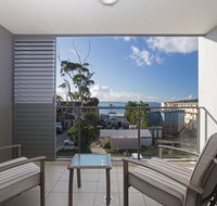 Unit 301 'The Shoal' 6-8 Bullecourt Street - Air con walking to local shops  beach