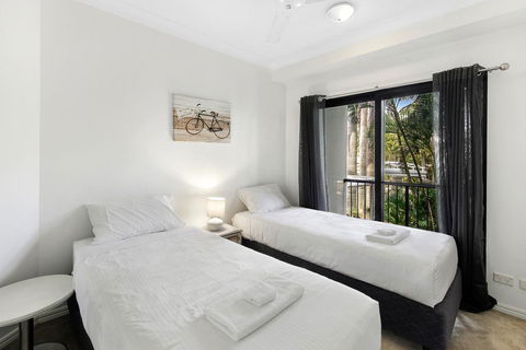 Unrivaled Ocean And City Views From Resort Style 3bed With Garden - Accommodation Whitsundays 1