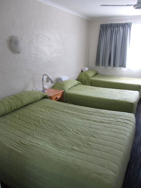 Urangan Motor Inn - Accommodation Whitsundays 3
