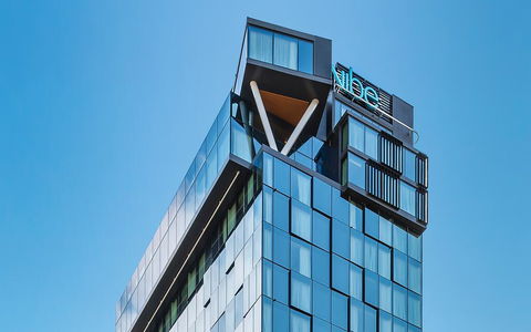 Vibe Hotel Melbourne - Accommodation Whitsundays 0