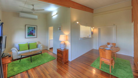 Village Stays Coldstream Gallery Apartment - Accommodation Whitsundays 0