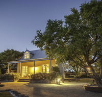 Vineyard Cottages - Accommodation Whitsundays