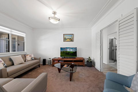 Viola House - Accommodation Whitsundays 3
