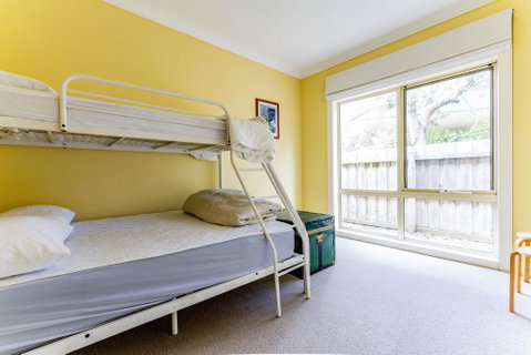 WALKIN' ON SUNSHINE - Accommodation Whitsundays 1
