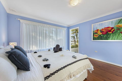 Wallace Street 18 - Linen Included Walk To Beach And Golf Club - Accommodation Whitsundays 1