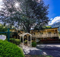 Warburton Lodge - Accommodation Whitsundays