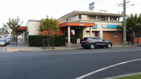 Warners Bay Hotel - Accommodation Whitsundays 0