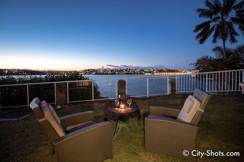 Waterfront On Manly Harbour - Accommodation Whitsundays 1