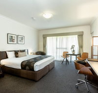 Blazing Stump Motel  Suites - Accommodation Whitsundays