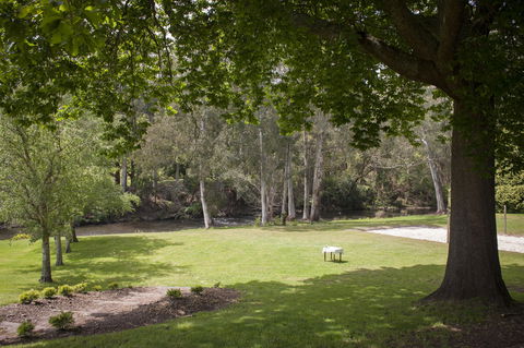 Oscar\'s On The Yarra - Accommodation Whitsundays 6