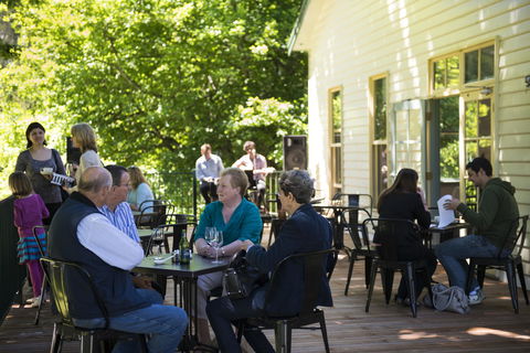 Oscar\'s On The Yarra - Accommodation Whitsundays 10