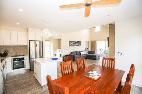 Amber Mist Villa Two - Accommodation Whitsundays 15