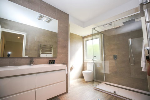 Amber Mist Villa Two - Accommodation Whitsundays 10