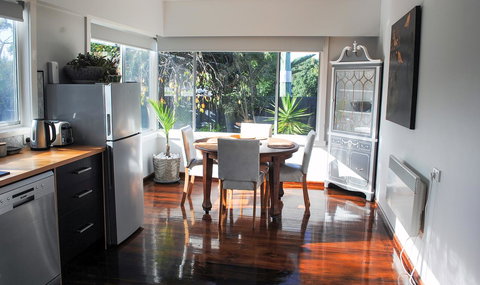 Bed Of Roses - Accommodation Whitsundays 37