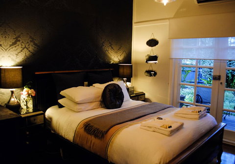 Bed Of Roses - Accommodation Whitsundays 19