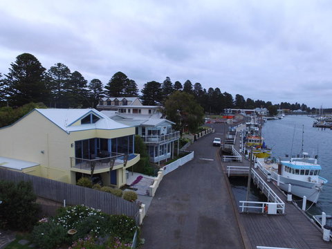 Edge17 Port Fairy Wharf - Accommodation Whitsundays 21
