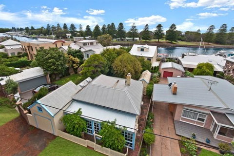 Edge17 Port Fairy Wharf - Accommodation Whitsundays 26