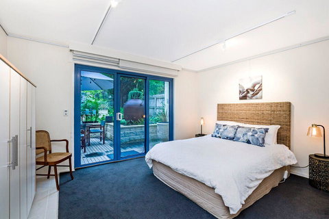 Edge17 Port Fairy Wharf - Accommodation Whitsundays 17
