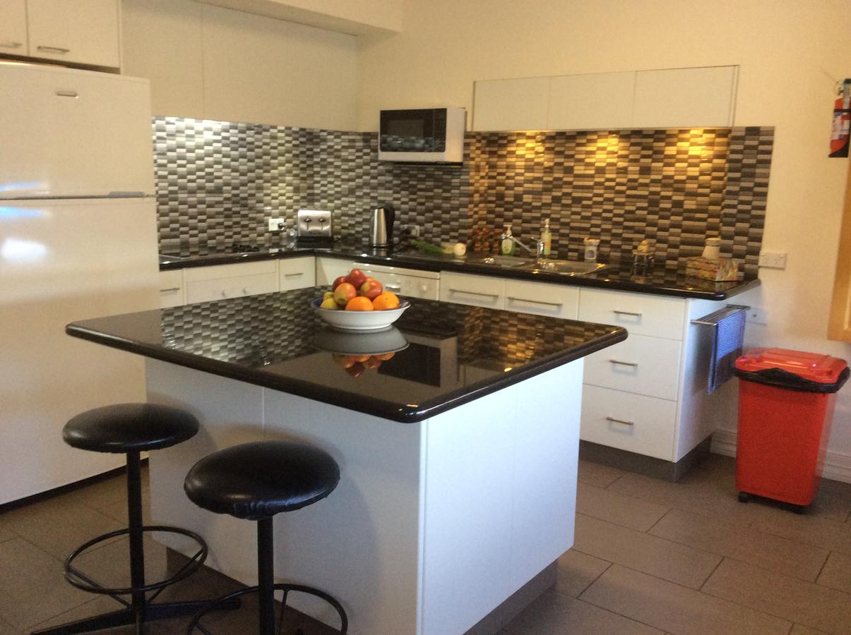 Dennington VIC Accommodation Whitsundays