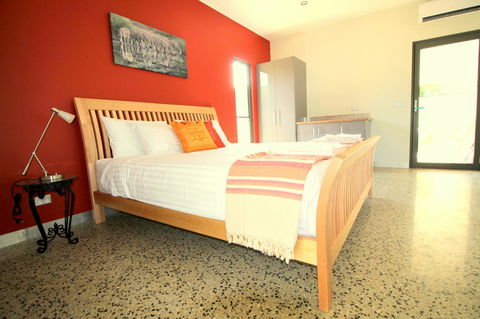 3 Bells Alpine Cottage - Accommodation Whitsundays 5
