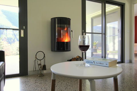 3 Bells Alpine Cottage - Accommodation Whitsundays 19