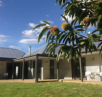 3 Bells Alpine Cottage - Accommodation Whitsundays