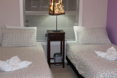 Australian Home Away @ Box Hill 2 Bedroom - Accommodation Whitsundays 4