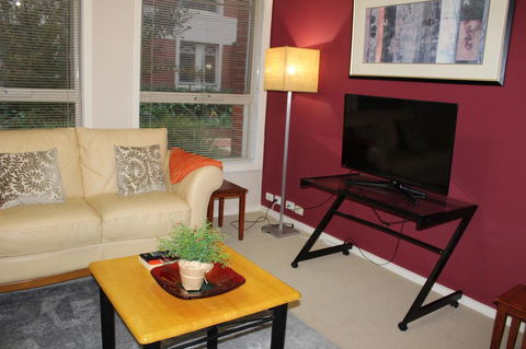 Australian Home Away @ Box Hill 2 Bedroom - Accommodation Whitsundays 6
