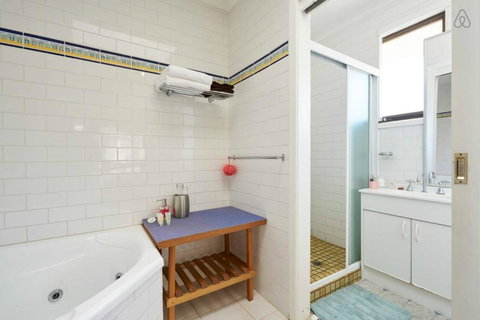 Cottages For Two - Accommodation Whitsundays 13