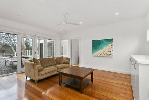 Perfect Blairgowrie Beach House - Accommodation Whitsundays 6
