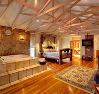 Ditto Daddy's - Accommodation Whitsundays