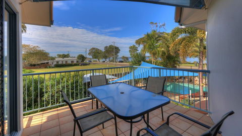 Dolphin Waters - Accommodation Whitsundays 8