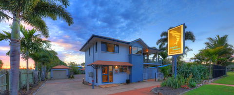 Dolphin Waters - Accommodation Whitsundays 14