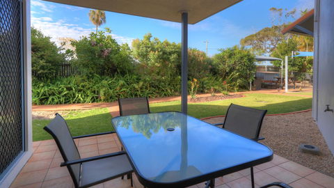 Dolphin Waters - Accommodation Whitsundays 11
