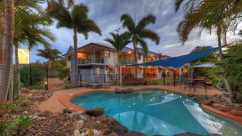 Dolphin Waters - Accommodation Whitsundays 17