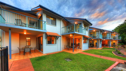Dolphin Waters - Accommodation Whitsundays 16