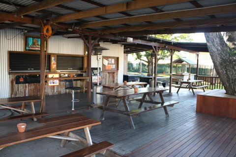 Nomads Airlie Beach - Accommodation Whitsundays 2